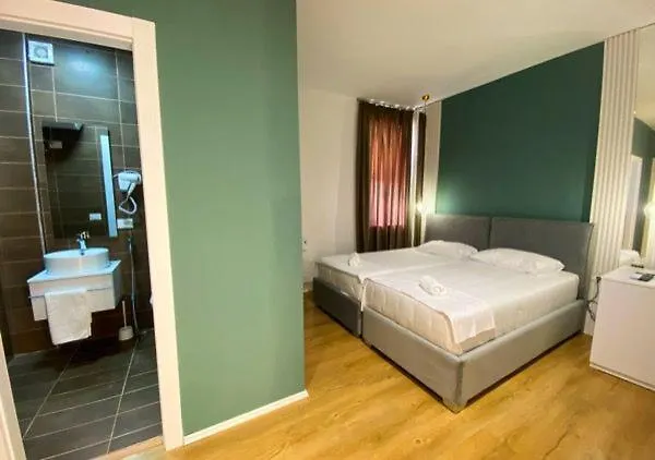 ***** Hotel Capital Suites Center Tirana Albanië